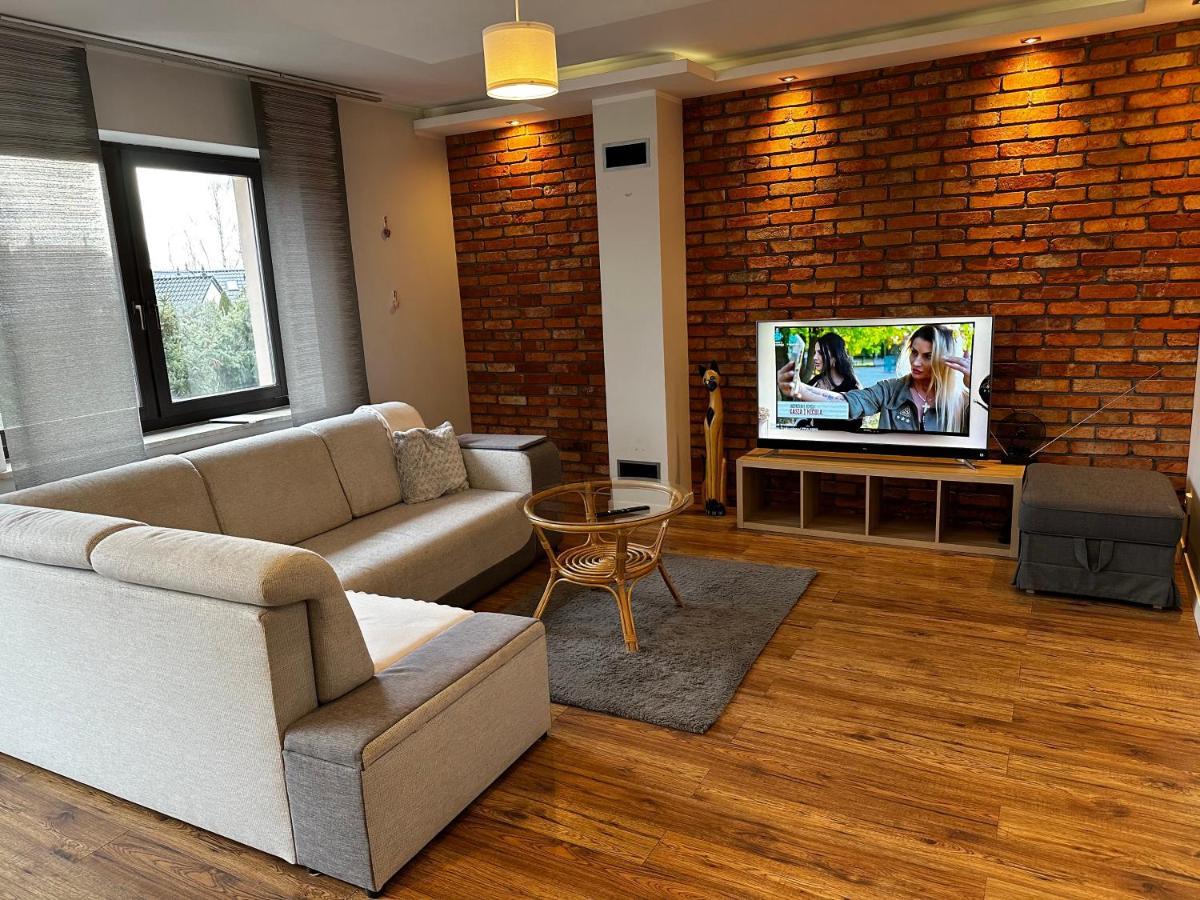 Apartament Airport กดัญสก์ ภายนอก รูปภาพ
