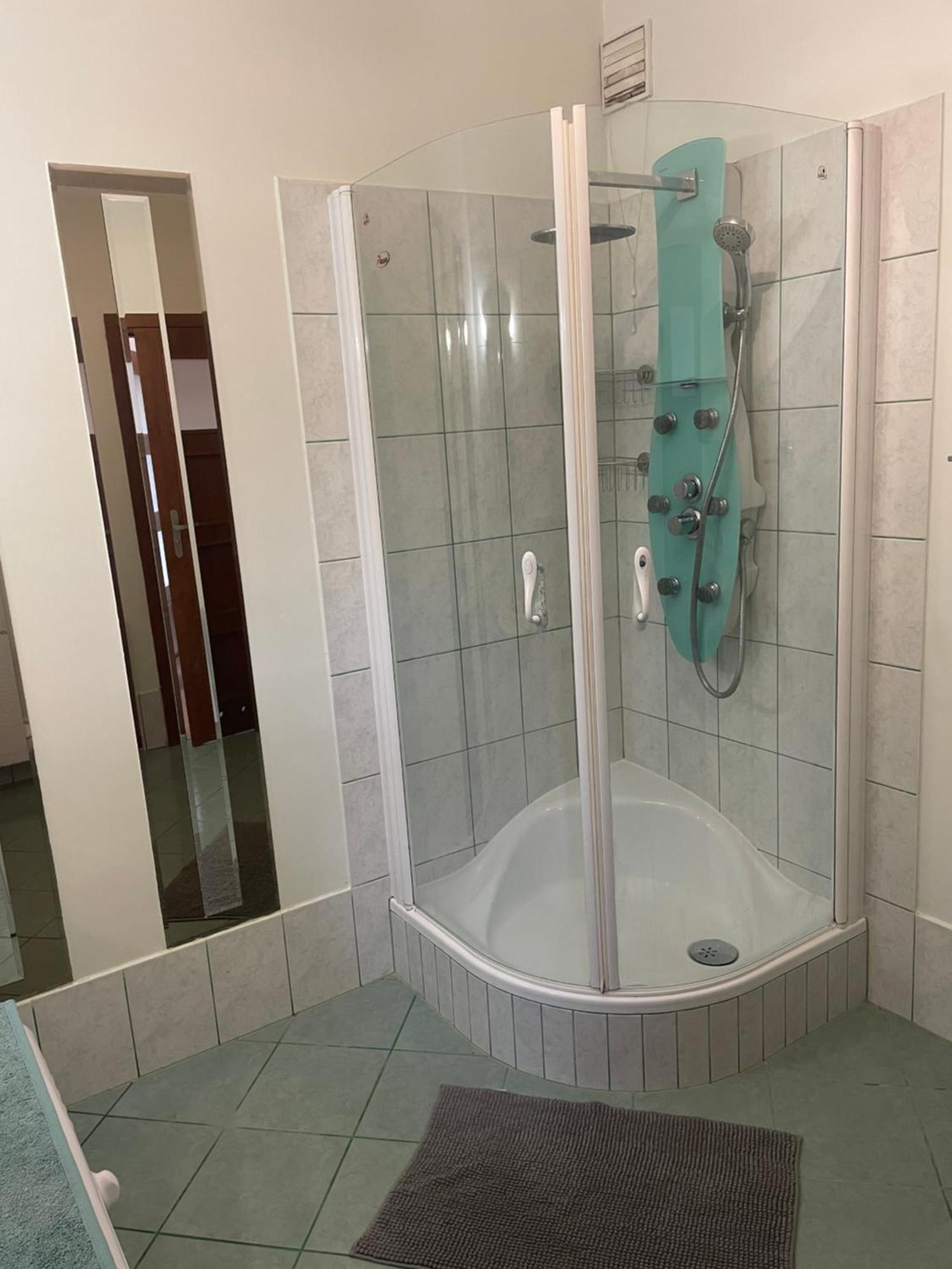Apartament Airport กดัญสก์ ภายนอก รูปภาพ